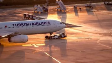 تركيا تمدد تعليق معظم رحلات الطيران في الشرق الأوسط