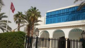 القائم بالأعمال بالنيابة بسفارة تونس بالرياض: الوضع في السعودية آمن وكل التونسيين بخير