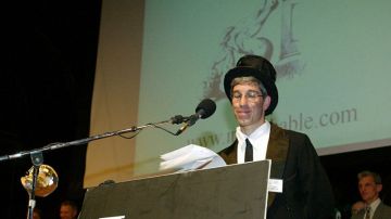 جوائز نوبل للحماقة تنتقل من أمريكا إلى أوروبا لأول مرة بسبب ترامب!