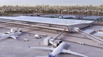 الكويت تعلن تعرض مطارها الدولي لأضرار بعد هجوم بمسيرات