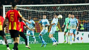 الإتحاد الإفريقي لكرة القدم يصدم الأهلي المصري قبل مواجهة الترجي الرياضي