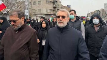 نبض الصحافة العربية والدولية ...إيران ترد على الأمريكان قادتنا في الميدان... وقادتكم في جزيرة ابيستين نبض الصحافة العربية والدولية ...إيران ترد على الأمريكان قادتنا في الميدان... وقادتكم في جزيرة ابيستين