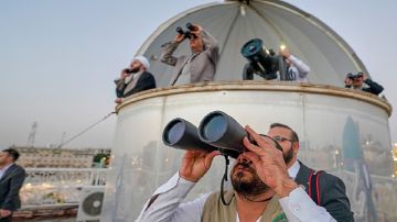 السعودية وعدد من الدول الإسلامية تعلن الجمعة أول أيام عيد الفطر