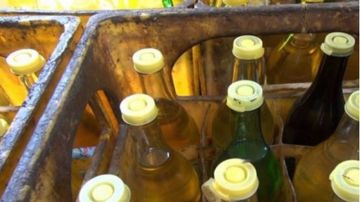 قضية المضاربة في الزيت النباتي المدعم : 35 سنة سجنا لرجل أعمال مع خطايا مالية ثقيلة قضية المضاربة في الزيت النباتي المدعم : 35 سنة سجنا لرجل أعمال مع خطايا مالية ثقيلة