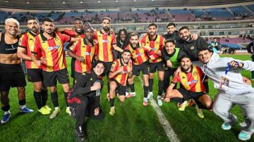 واكبت التمارين وحفزت اللاعبين .. جماهير الترجي تشعل الأجواء قبل المواجهة القارية