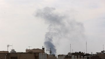 فرانس برس: دوي انفجارات قوية في طهران