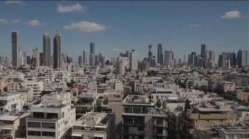 سلسلة انفجارات في تل أبيب بعد رشقة صواريخ جديدة من إيران