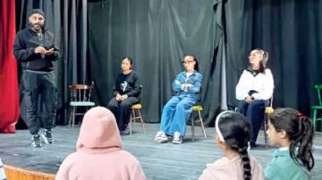 قبلي: أنشطة متنوعة ضمن مهرجان مسرح الطفل