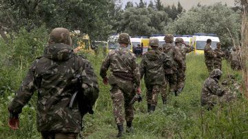 الجيش الجزائري يقتل 4 مسلحين في عملية مكافحة للإرهاب