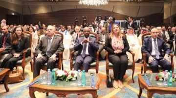 وزير الشباب والرياضة في قلب الحدث… مشاركة تونسية في منتدى الشباب بالجزائر