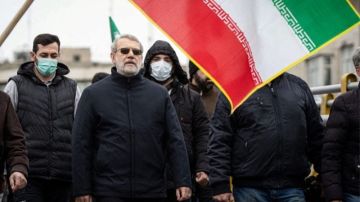 اليوم: إيران تشييع علي لاريجاني