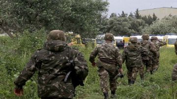 الجيش الجزائري يقضي على 7 إرهابيين ومقتل 3 عسكريين