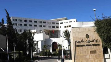 الخارجية: تأمين عودة 158 معتمرا تونسيا.. ووصول 13 تونسيا من طهران عبر تركيا