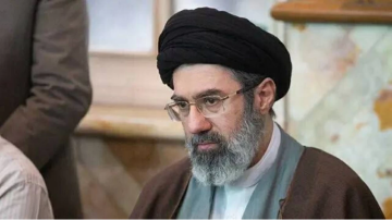 بعد اختياره خليفة لوالده.. من هو مجتبى خامنئي المرشد الأعلى الجديد لإيران؟