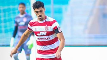 النادي الإفريقي: الزمزمي يدعم المشاريع الجديدة ويستغرب برمجة المباريات قبل الإفطار في رمضان النادي الإفريقي: الزمزمي يدعم المشاريع الجديدة ويستغرب برمجة المباريات قبل الإفطار في رمضان