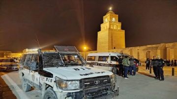 بينهم اطفال.. ايقاف 30 شخصا يحدثون الهرج في محيط جامع عقبة بن نافع اثناء الصلاة