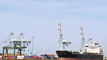 رغم الحرب.. إيران تواصل تصديرالنفط إلى الصين