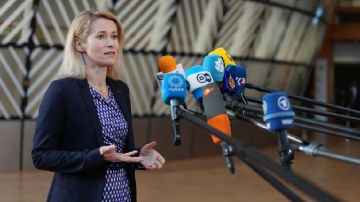 الاتحاد الأوروبي يرفض إرسال السفن إلى مضيق هرمز الاتحاد الأوروبي يرفض إرسال السفن إلى مضيق هرمز