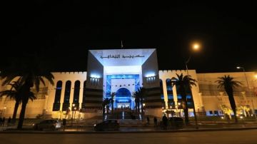 تسلل اليها المزود و تحول الحفل إلى عرس فوق سطح .. مدينة الثقافة في مأزق بسبب الفنان وليد الصالحي تسلل اليها المزود و تحول الحفل إلى عرس فوق سطح .. مدينة الثقافة في مأزق بسبب الفنان وليد الصالحي