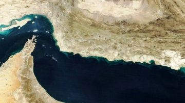 القوة البحرية التابعة للحرس الثوري.. إيران ودول الجوار سترسم معالم السيادة على مضيق هرمز