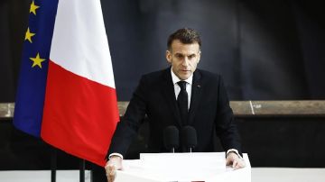 قد تشمل مضيق هرمز.. ماكرون يعلن نشر 12 سفينة حربية لتأمين الملاحة قد تشمل مضيق هرمز.. ماكرون يعلن نشر 12 سفينة حربية لتأمين الملاحة