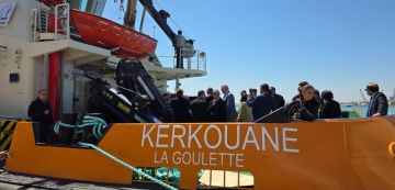 في ميناء حلق الوادي: الوكالة الفرنسية للتنمية تسلم القاطرة السادسة والأخيرة للOMMP في ميناء حلق الوادي: الوكالة الفرنسية للتنمية تسلم القاطرة السادسة والأخيرة للOMMP