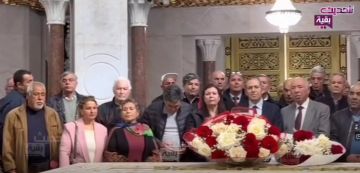 للحديث بقية لحظة احياء الدستوري الحر الذكرى 26 لوفاة الزعيم بورقيبة (2فيديو) للحديث بقية لحظة احياء الدستوري الحر الذكرى 26 لوفاة الزعيم بورقيبة (2فيديو)