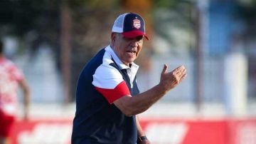 فوزي البنزرتي : الإفريقي في الاتّجاه الصّحيح ولن يتأثر بحملات التشويش