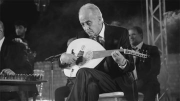 الفنان الموسيقي عبد الحكيم بلقايد في ذمة الله