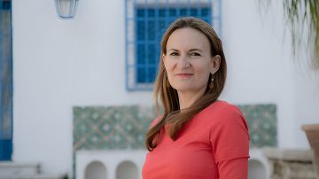 سفيرة فرنسا بتونس: منح بين 6500 و7500 تأشيرة مهنية واقتصادية سنة 2025