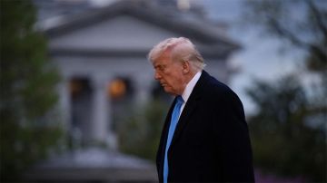 ترامب: البحرية الأميركية ستغلق مضيق هرمز وستعترض سفنا دفعت رسوما لإيران