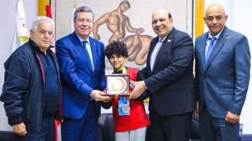 اللجنة الأولمبية تكرّم معجزة تونس الصغيرة