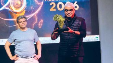 التلفزة التونسية تتوج إفريقيا بجائزة أفضل تقرير إخباري عن إنجاز طبي رائد