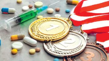 مخاطرها كبيرة : كيف نحمي الرياضيين من فوضى المواد المنشطة والمكملات الغذائية؟