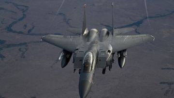  أكسيوس : إسقاط مقاتلة أمريكية في إيران والبحث جار عن طاقمها