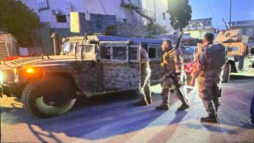 محاولات لإنقاذ صحفية عالقة تحت الركام في جنوب لبنان