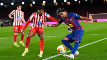 الليغا الاسبانية.. برشلونة يهزم اتلتيكو مدريد ويعمق الفارق مع الريال