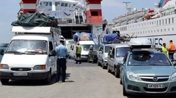 جامعة العمال التونسيين بالخارج تدعو رئيس الجمهورية للتدخل لفائدة الجالية التونسية بمناسبة حلول العطلة الصيفية