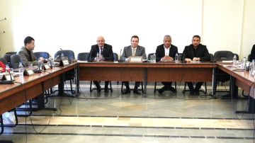 لجنة المالية ترفض إلغاء الفوترة الإلكترونية وتدعو إلى تأجيل تطبيقها لجنة المالية ترفض إلغاء الفوترة الإلكترونية وتدعو إلى تأجيل تطبيقها