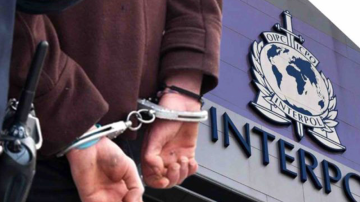 صادرة ضده بطاقة جلب دولية.. فرنسا تسلم احد ابني المحامية منجية المناعي الى تونس