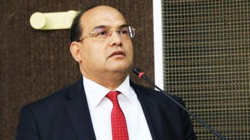 تأجيل محاكمة العميد السابق للمحامين شوقي الطبيب تأجيل محاكمة العميد السابق للمحامين شوقي الطبيب