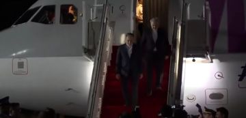 لحظة وصول عباس عراقجي وزير خارجية ايران لاسلام أباد