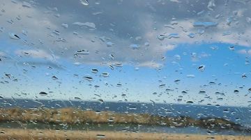 طقس اليوم: أمطار متفرقة وارتفاع طفيف في الحرارة