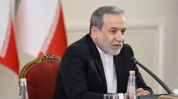 عراقجي : المرور الآمن من مضيق هرمز متاح لمدة أسبوعين عراقجي : المرور الآمن من مضيق هرمز متاح لمدة أسبوعين