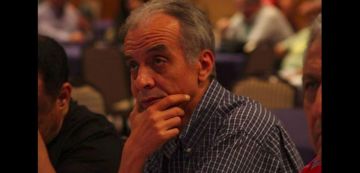 لطفي بوشناق ينعى عبد الحكيم بلقايد