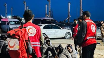 إنقاذ مئات المهاجرين قبالة السواحل الليبية