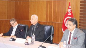 وزير التجارة يؤكد ضرورة تكثيف مراقبة أسواق الدواب وزير التجارة يؤكد ضرورة تكثيف مراقبة أسواق الدواب
