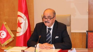 وزير الخارجية يشارك في اجتماع آلية التشاور الثلاثي حول ليبيا في القاهرة وزير الخارجية يشارك في اجتماع آلية التشاور الثلاثي حول ليبيا في القاهرة