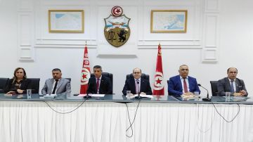 وزير السياحة يشرف على اشغال المجلس الجهوي للسياحة وزير السياحة يشرف على اشغال المجلس الجهوي للسياحة