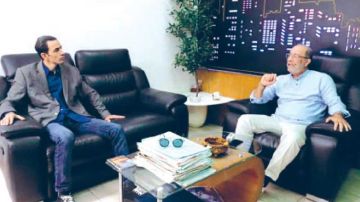 الأستاذ فتحي المولدي في حوار شامل ومثير لـ«الشروق» .. تحكيمنا يحتاج إلى حملة تطهير وهفوة الحيمودي لا تُغتفر
